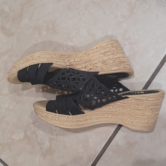 Spring Step black wedges size 36 excellent used condition - Picture 4 of 6